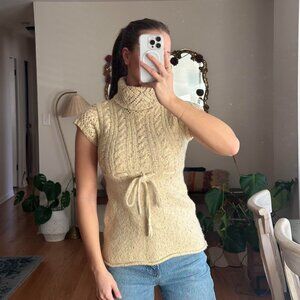 Vintage American Women's Cream and Tan Jumper